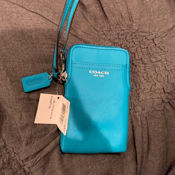 Coach Handbags - NWT Coach Leather Legacy NS Wristlet
